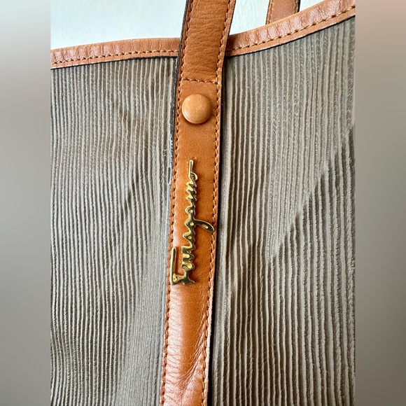 Salvatore Ferragamo Tote Bag with Pouch - Picture 3 of 15